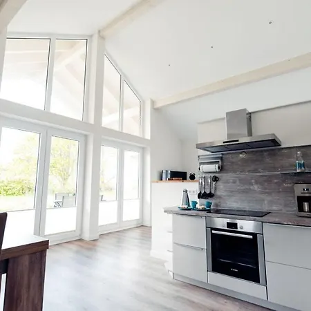 Loheide Modern Retreat *