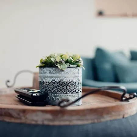 Loheide Modern Retreat *