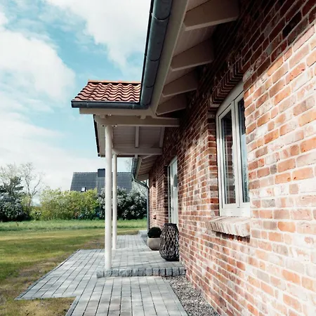 Loheide Modern Retreat *